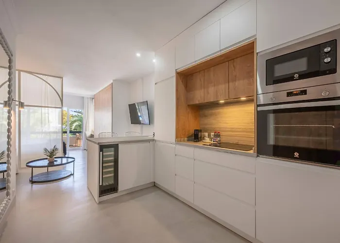 Appartamento In Private Urbanization Next To The Sea