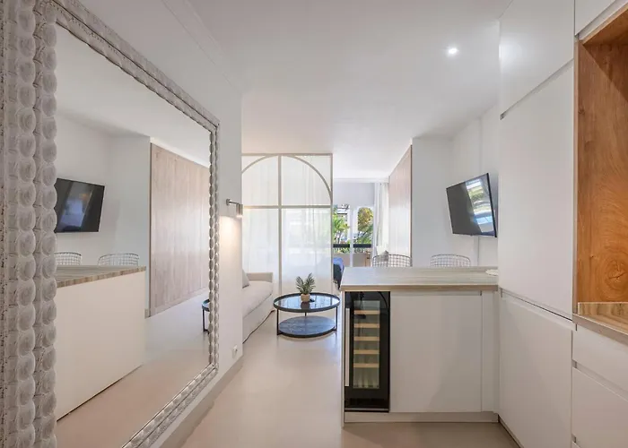 Appartamento In Private Urbanization Next To The Sea *