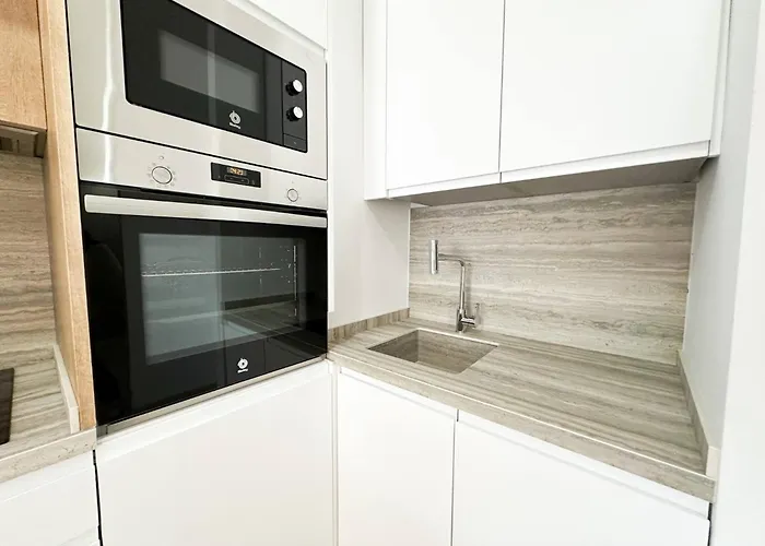 Appartamento In Private Urbanization Next To The Sea *